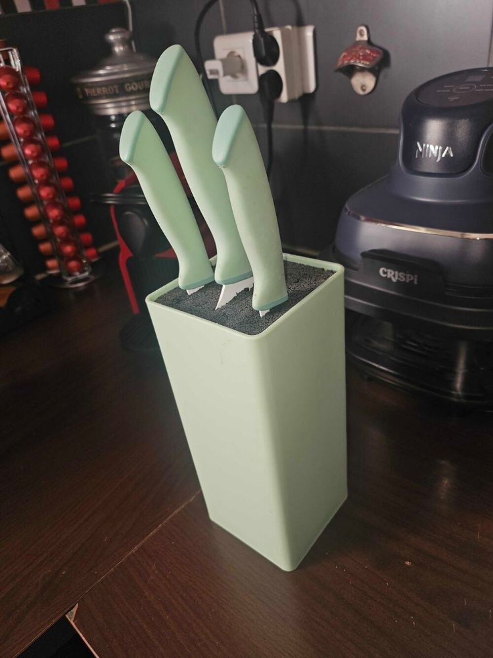 Couteaux c&eacute;ramique avec leur support Electroménager