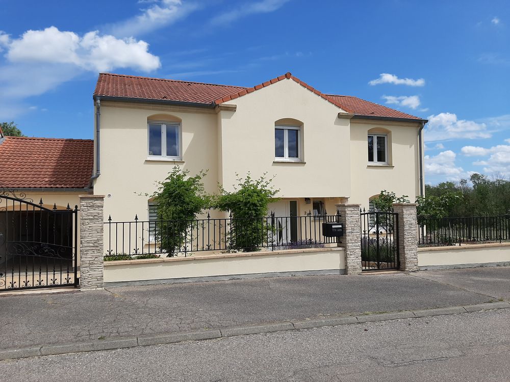 Vente Maison Maison 240 m² très bien isolée, 5 chambres, grandeterrasse Glatigny