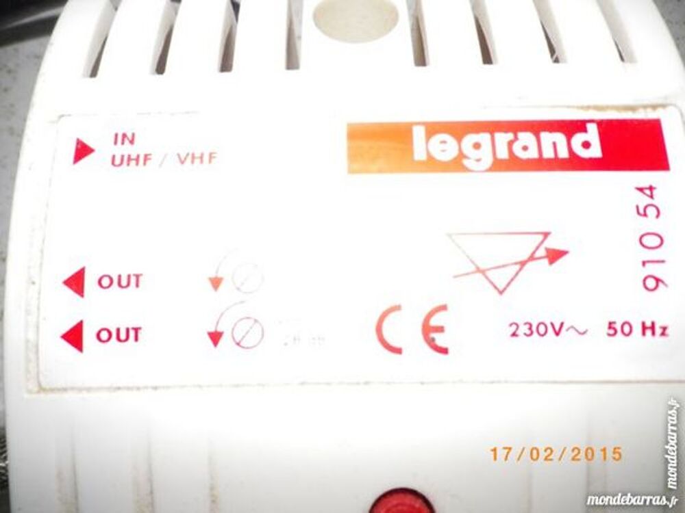 Legrand LEG91054 Amplificateur t&eacute;l&eacute;viseur UHF Vhf Photos/Video/TV