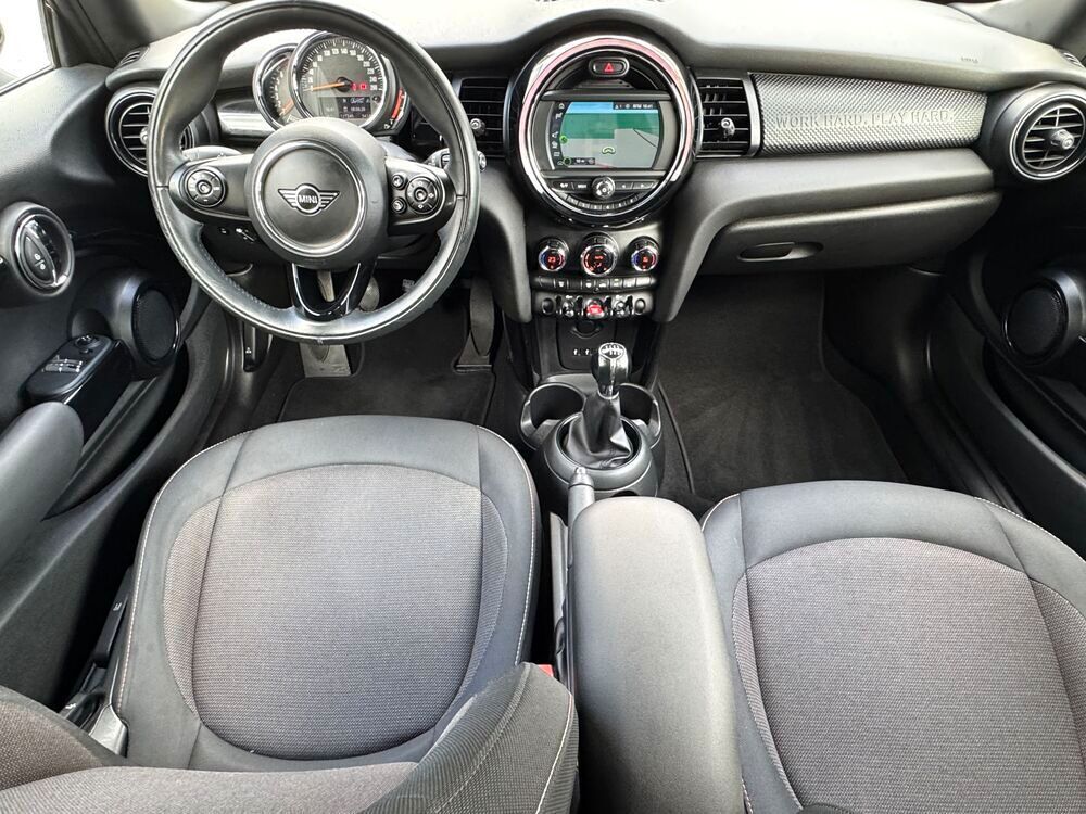 Cooper Hatch 3 Portes 136 ch Finition Business 2019 occasion 59530 Louvignies-Quesnoy