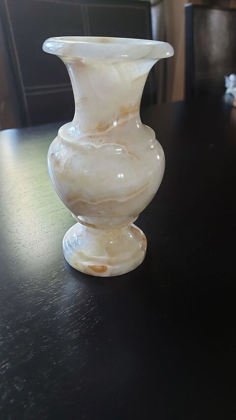 vase pour petit bouquet 18 Fontenay-aux-Roses (92)