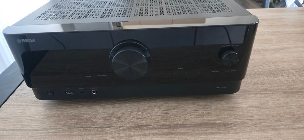 Ampli Home Cinema Yamaha RX-V4A avec 5 enceintes Cabasse Eol Audio et hifi