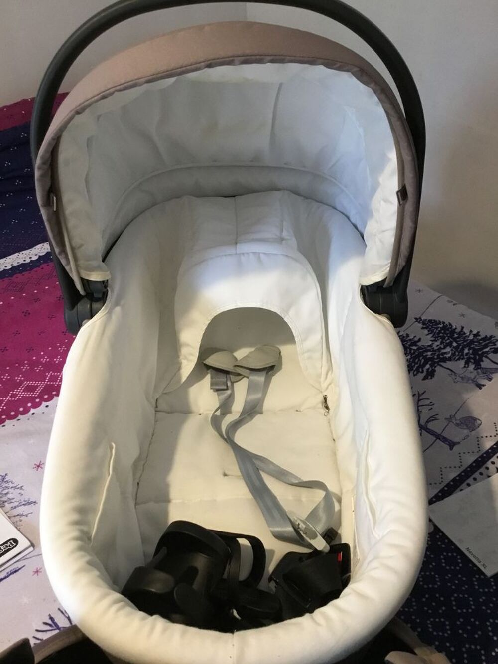 NACELLE B&Eacute;B&Eacute; NEUVE
Puériculture