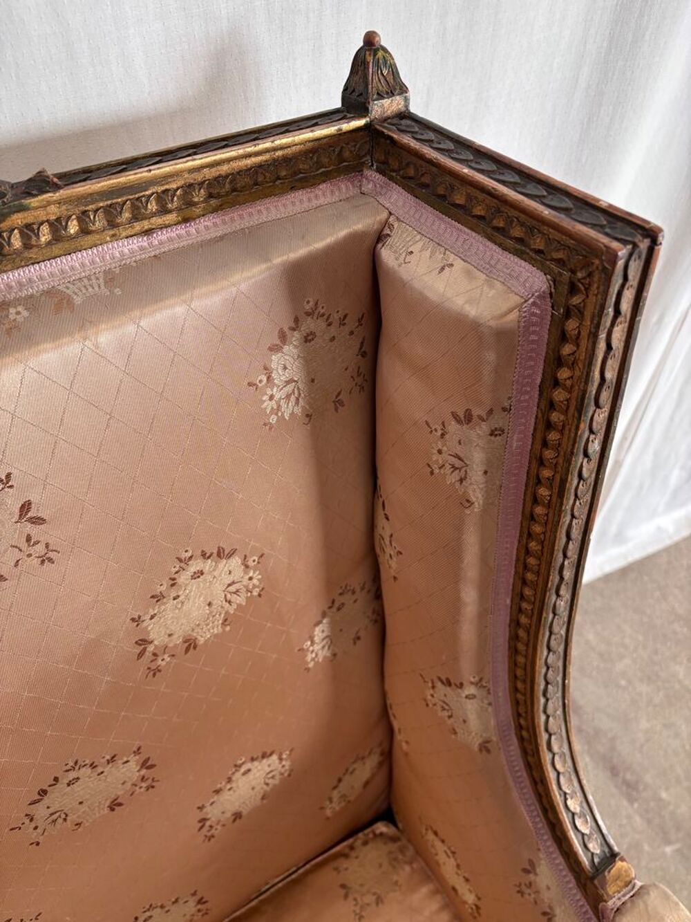 Fauteuil berg&egrave;re style Louis XVI Meubles