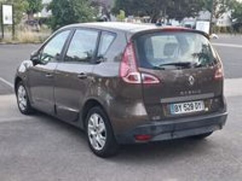 Sc&eacute;nic III Scenic III dCi 95 FAP eco2 Expression Euro 5 2011 2011 occasion 44000 Nantes