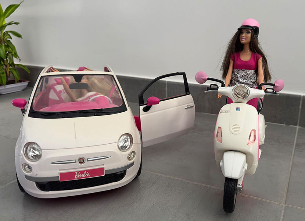 "La Fiat 500 de Barbie" et "Le scooter de Barbie" Jeux / jouets