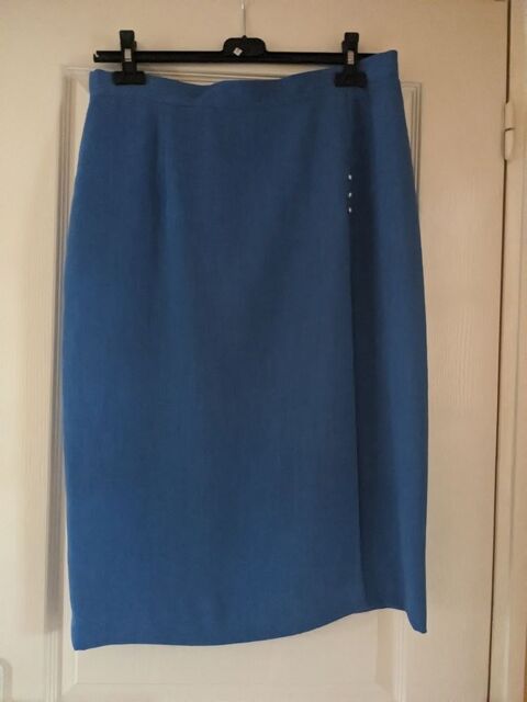 Jupe bleue 10 Le Palais-sur-Vienne (87)