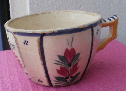 Tasse ancienne  Quimper HB (Hubaudi�re Bousquet)  5 Montauban (82)