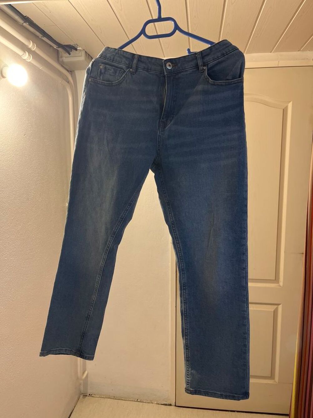 Vent diff&eacute;rent v&ecirc;tement tr&egrave;s bon &eacute;tat Vêtements