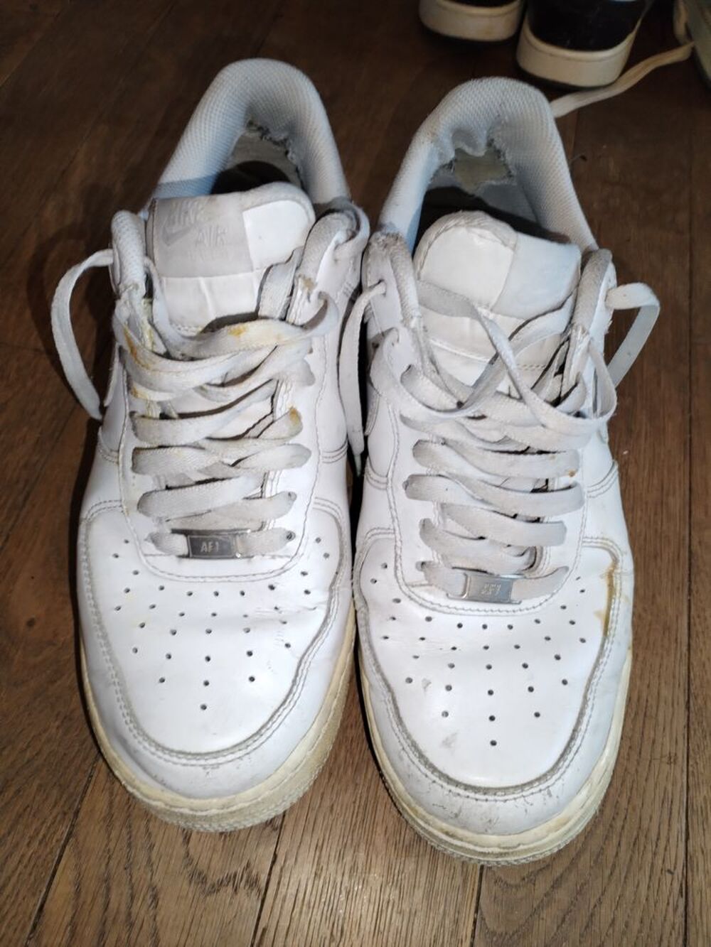 Nike air force 1 (taille 43)
Chaussures