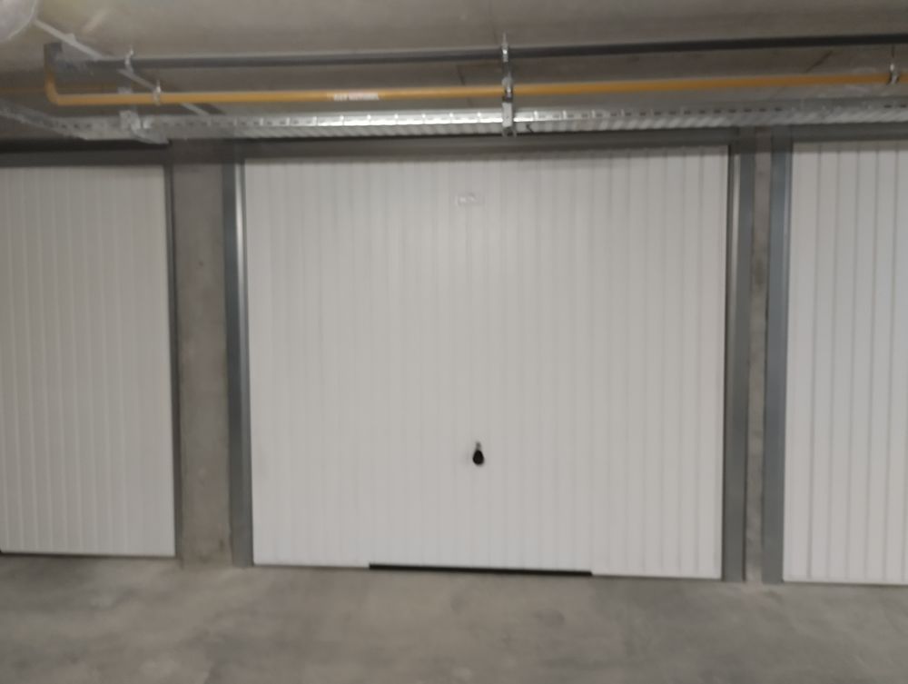 Location Parking/Garage GARAGE FERME Francheville
