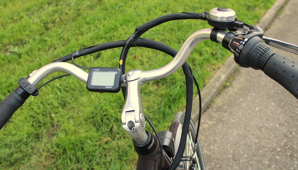  V.A.E neuf. marque N&eacute;o Mouv. Vélos