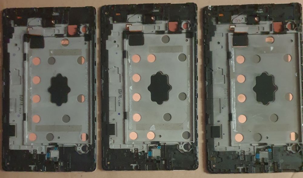 Lot tablettes pour pi&egrave;ces 13 Téléphones et tablettes