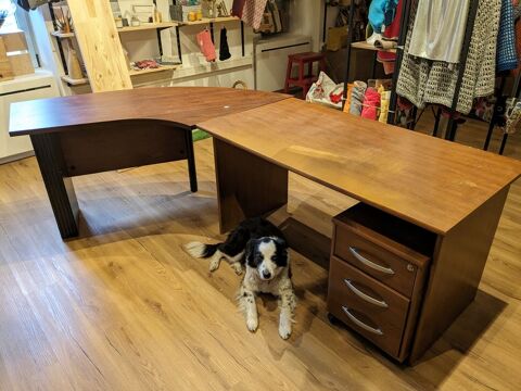 Très+grand+bureau+en+angle 145 Alboussière (07)