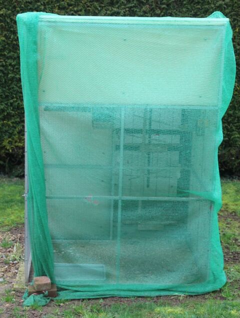  Voliere alu +  voliere  abri accol&eacute;e avec ou sans occupants 250 60190 La neuville-roy