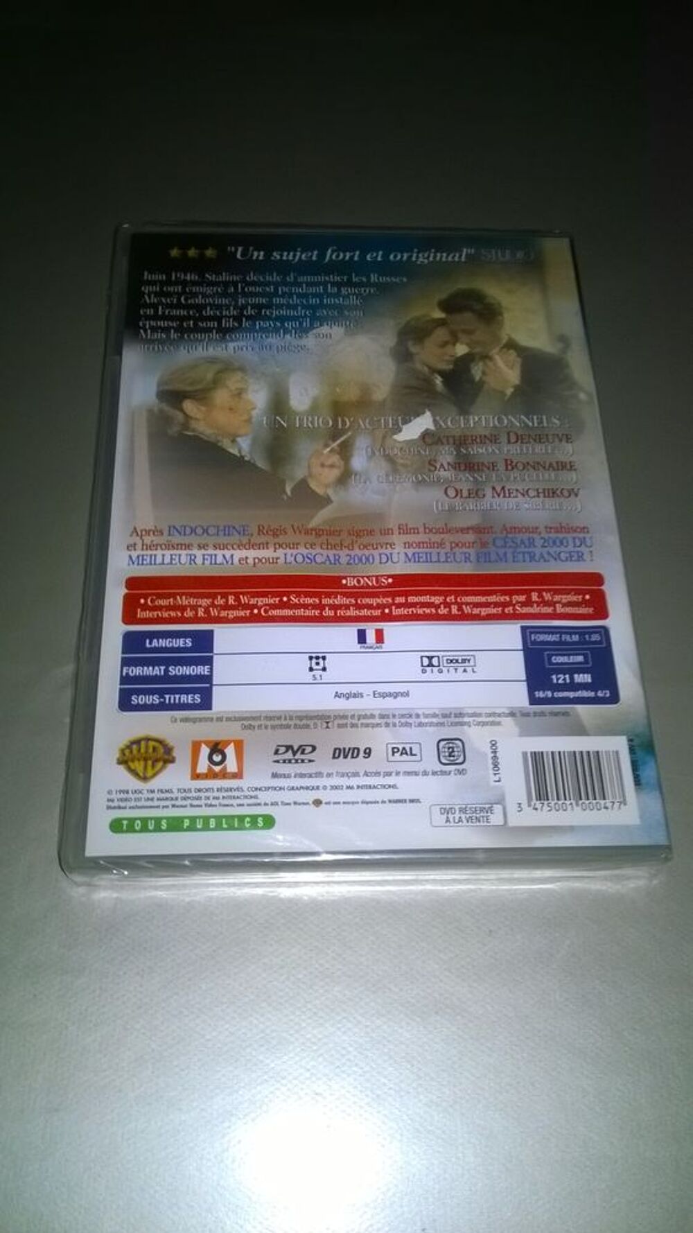 DVD Est Ouest 
2002 
Neuf emballe
+Bonus
En 1946, Stal DVD et blu-ray