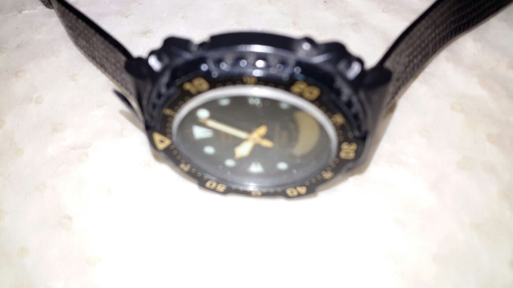 CASIO WATERPROOF ( 50M ) Bijoux et montres