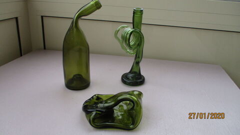 Lot 3 bouteilles: 1 pliée, 1 aplatie & 1  tournée... 49 Le Vernois (39)