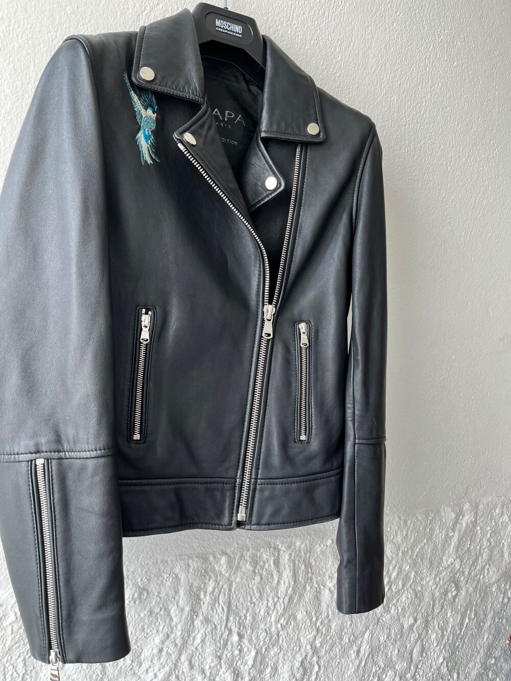 Veste cuir Zapa ( iconic &eacute;dition ). Brod&eacute;e. Taille 36 Vtements
