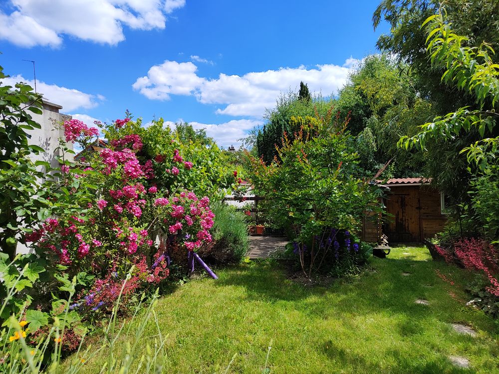 Vente Maison Elégant pavillon en meulière avec un beau jardin. Fontenay-sous-bois