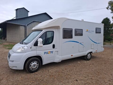 PILOTE Camping car 2007 occasion Guignen 35580
