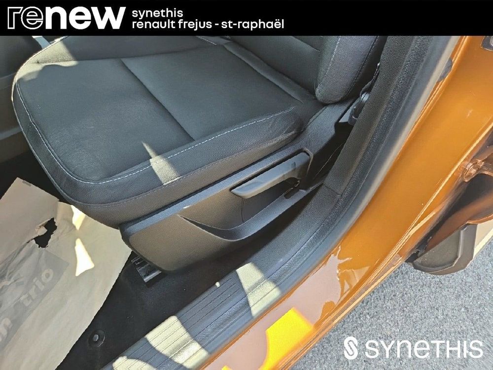Captur TCe 90 - 21 Business 2021 occasion 83600 Fr&eacute;jus