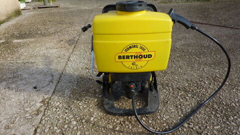 Pulv�risateur � dos BERTHOUD 140 Cahors (46)