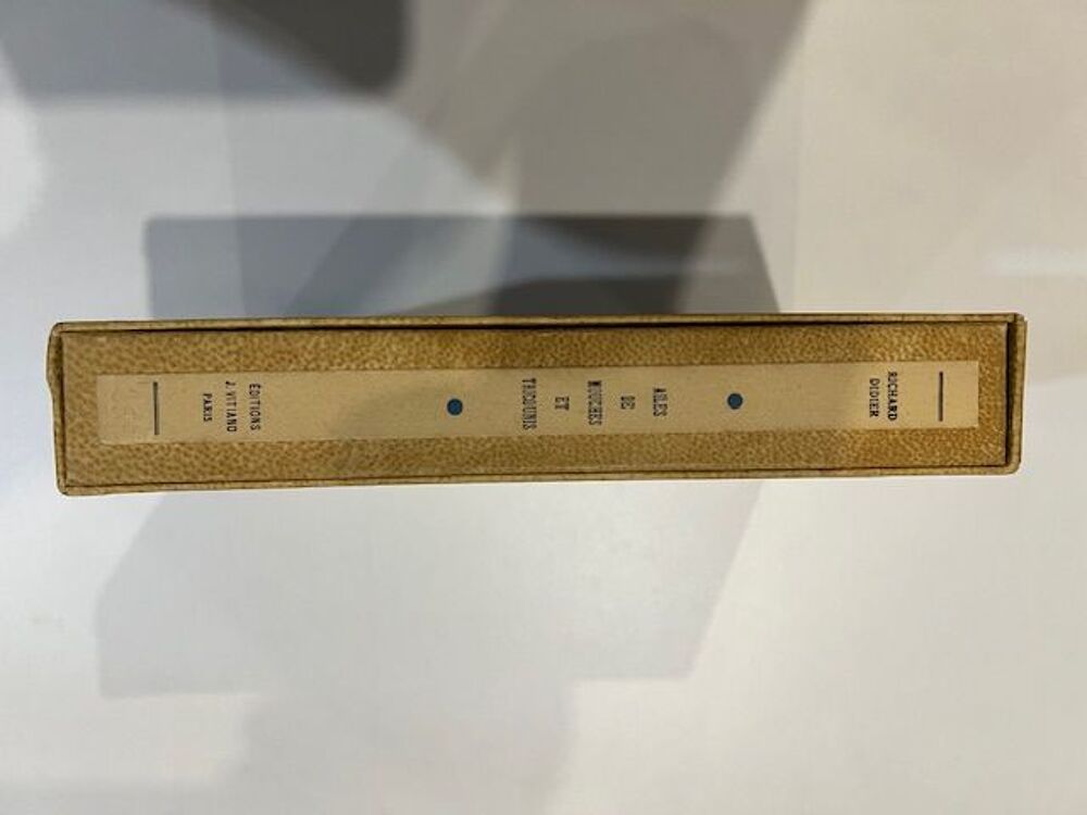 Livre ancien &eacute;dition num&eacute;rot&eacute;e "Ailes de Mouches et Tricouni Livres et BD