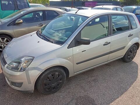 Ford Fiesta 1.3i Fun 2007 occasion Moulins-l&egrave;s-Metz 57160