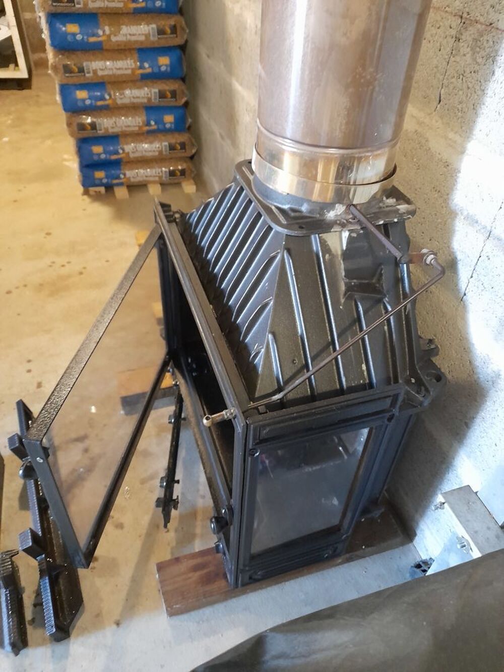 Insert &agrave; bois Bricolage