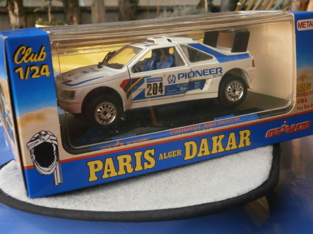 MAJORETTE Peugeot 405 turbo16 pour le rallye PARIS-DAKAR Jeux / jouets