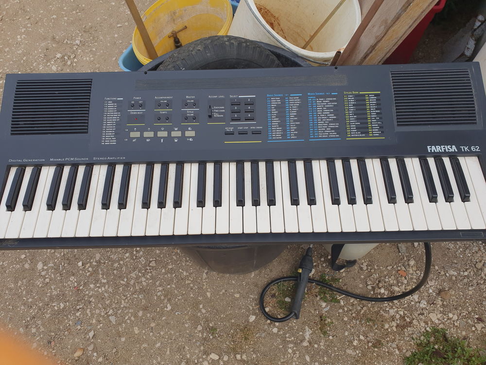 Synth&eacute;tiseur FARFISA TK62 Instruments de musique