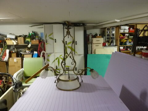 lustre en bronze electrifi� en bonne �tat 250 Angers (49)