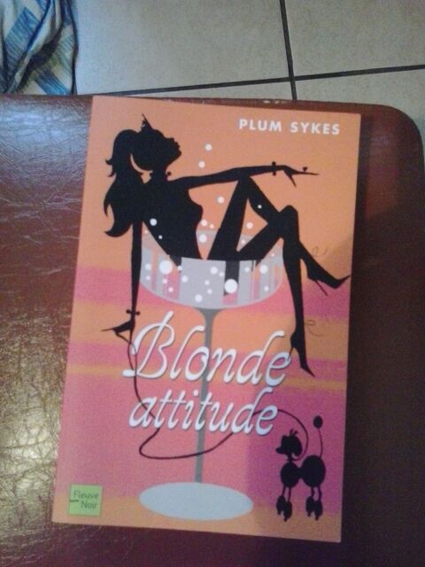 Livre Blonde Attitude
Auteur Plum Sykes
dition Fleuve noir 5 Malakoff (92)
