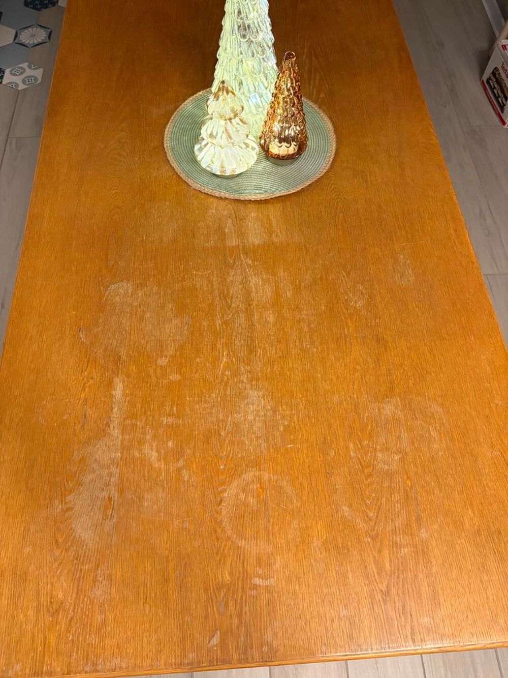 Salle &agrave; manger en ch&ecirc;ne dor&eacute; Meubles