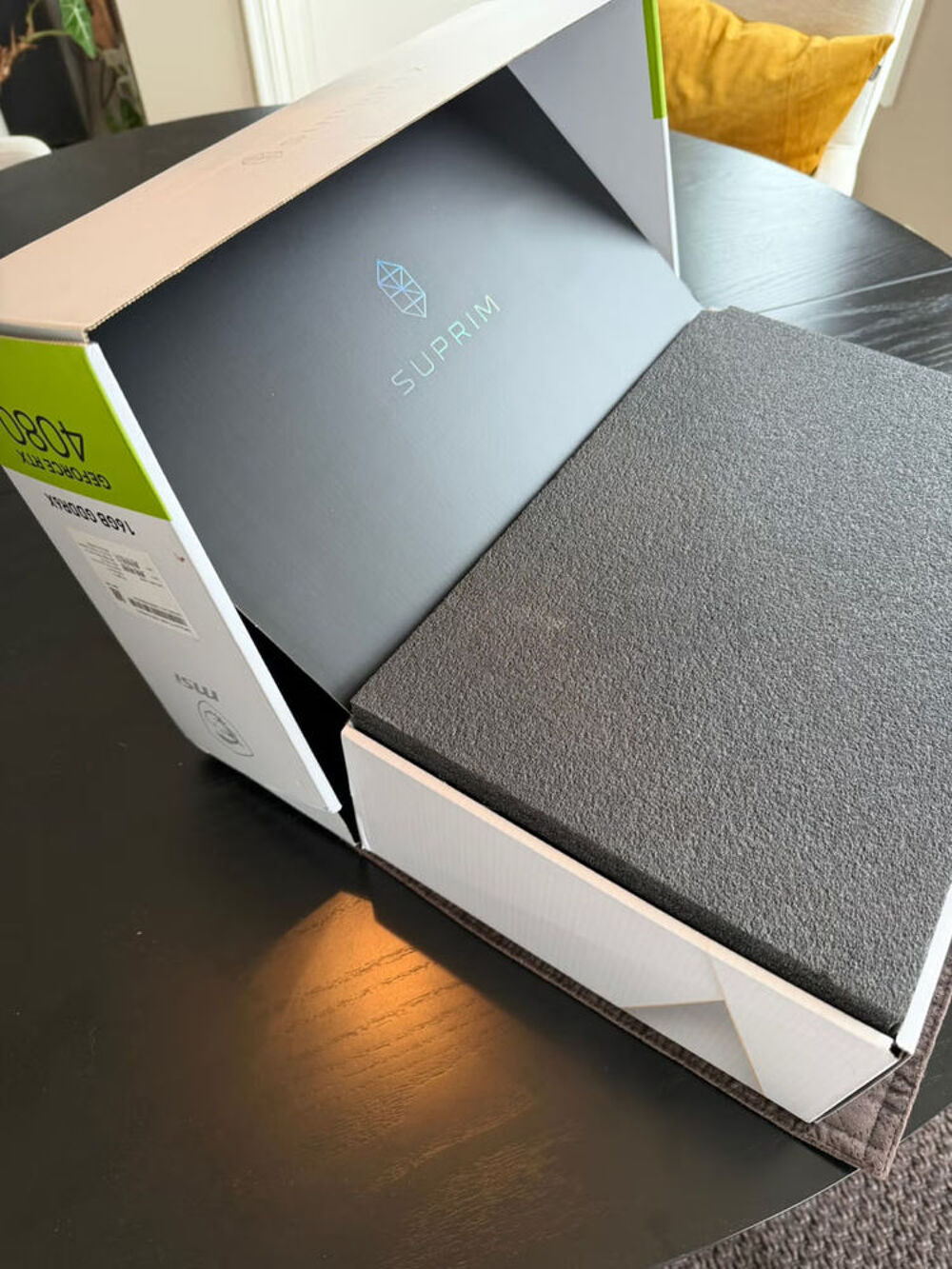 Carte graphique NVIDIA RTX 5080 (&Eacute;tat irr&eacute;prochable / Comme Matériel informatique