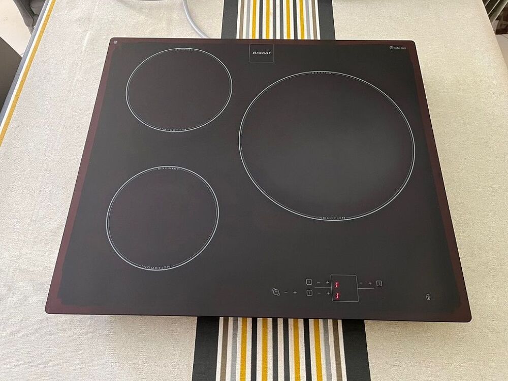 Plaque de cuisson induction Brandt Electroménager