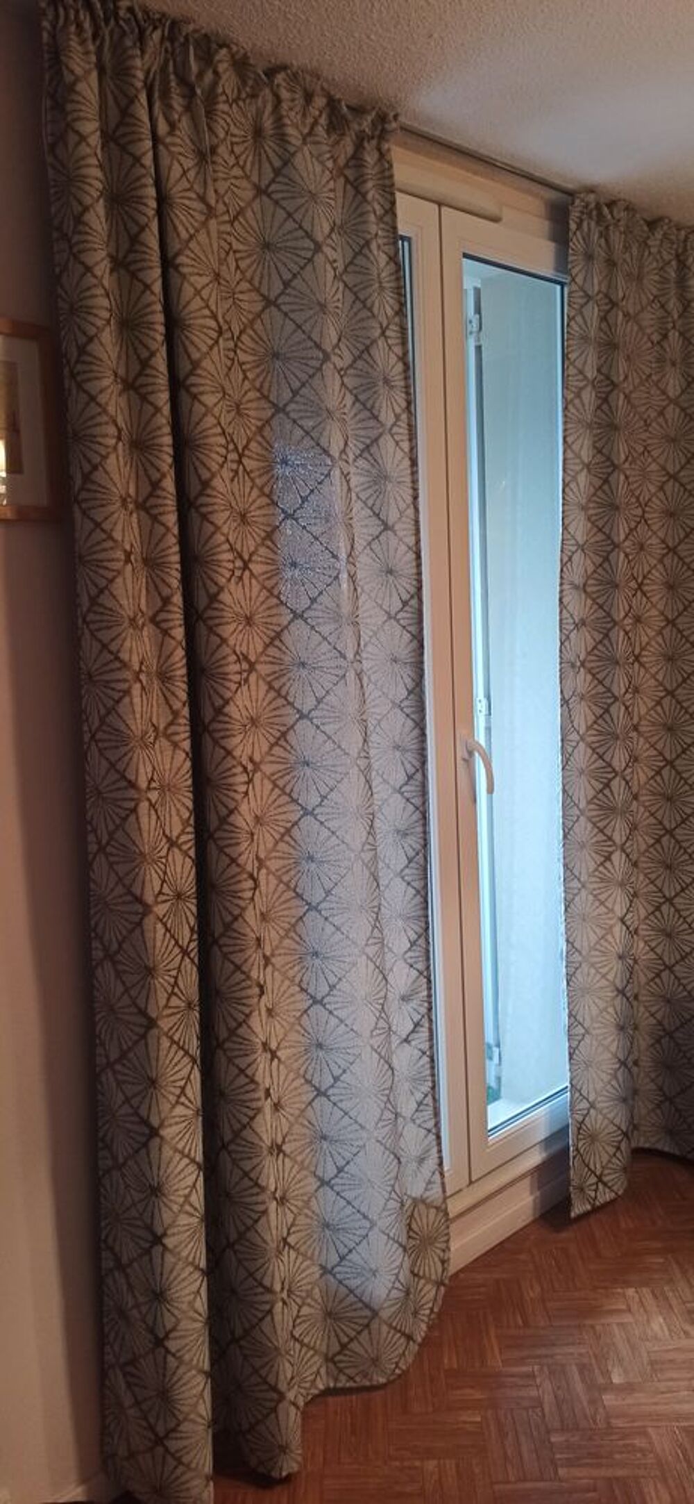 Double/rideau Décoration
