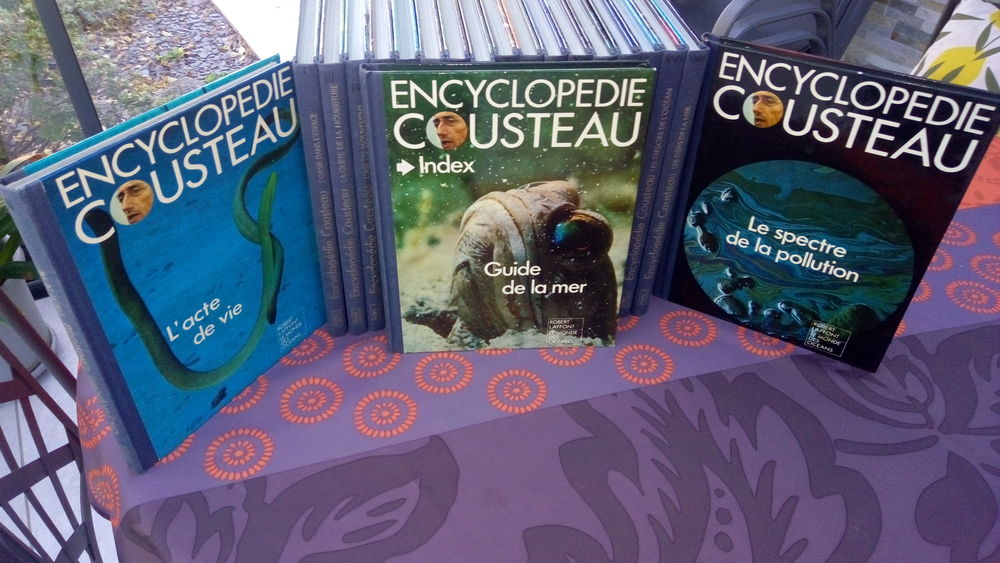 encyclop&eacute;die cousteau Livres et BD