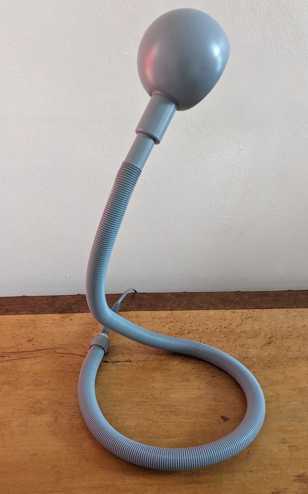 Lampe HEBI sign&eacute;e VALENTI 130 cm en tr&egrave;s bon &eacute;tat un rare mo Décoration