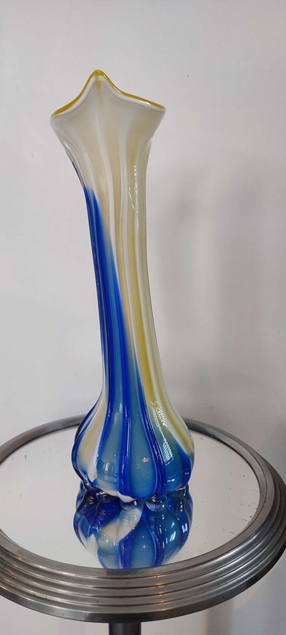 Vase en verre souffl&eacute; Murano Calla Lily ann&eacute;es 60-70 