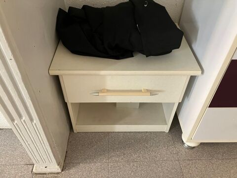 Table de chevet 0 Saint-Claude (39)