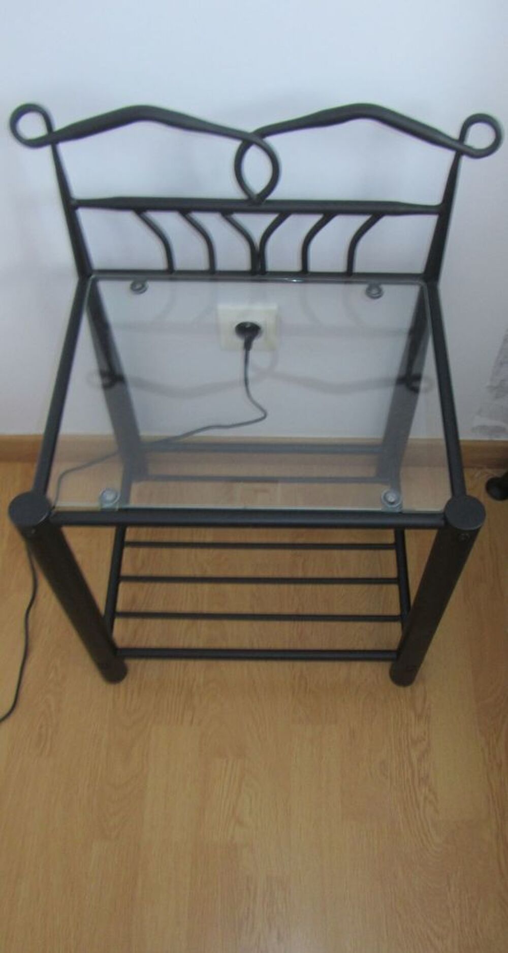 CADRE DE LIT 140 X 190 + SOMMIER A LATTES + 2 CHEVETS Meubles