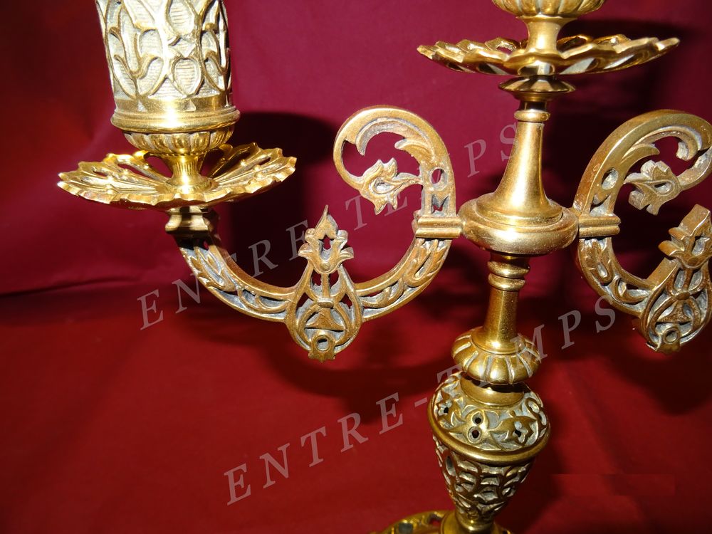 PAIRE TR&Egrave;S BEAUX CHANDELIERS CISEL&Eacute;S 3 FEUX LAITON BRONZE #2 Décoration