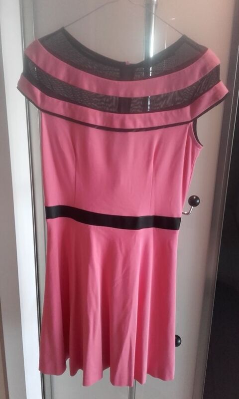 robe Taille 36 40 Le Havre (76)
