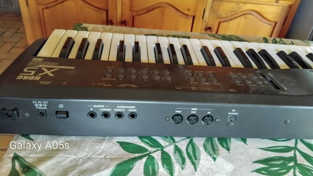synth&eacute;tiseur pour groupe d&eacute;butant et pour apprentissage Audio et hifi