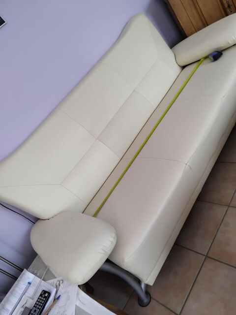Canap�s PVC de couleur ivoire Lafox (47)