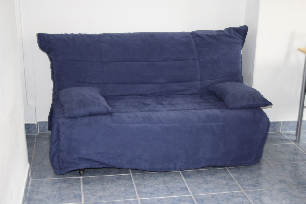 Location Appartement Paris 10éme STUDIO 20 m², entièrement meublé et équipé Paris 10