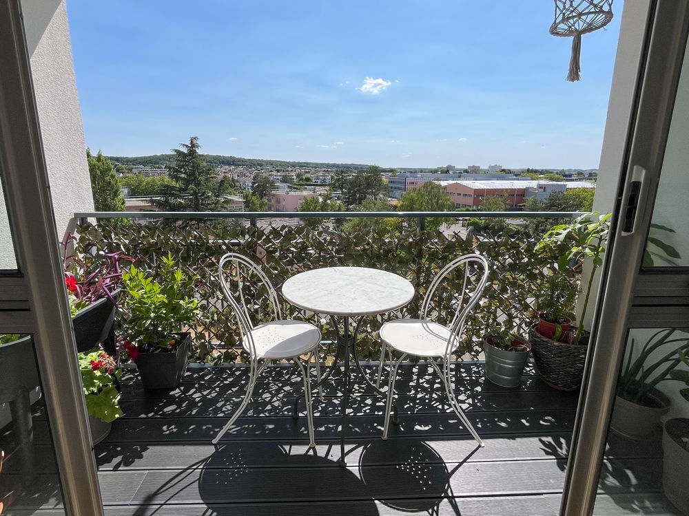 Vente Appartement T5 lumineux de 86 m² - Balcon - DPE C - Les Clayes-sous-Bois Les clayes-sous-bois
