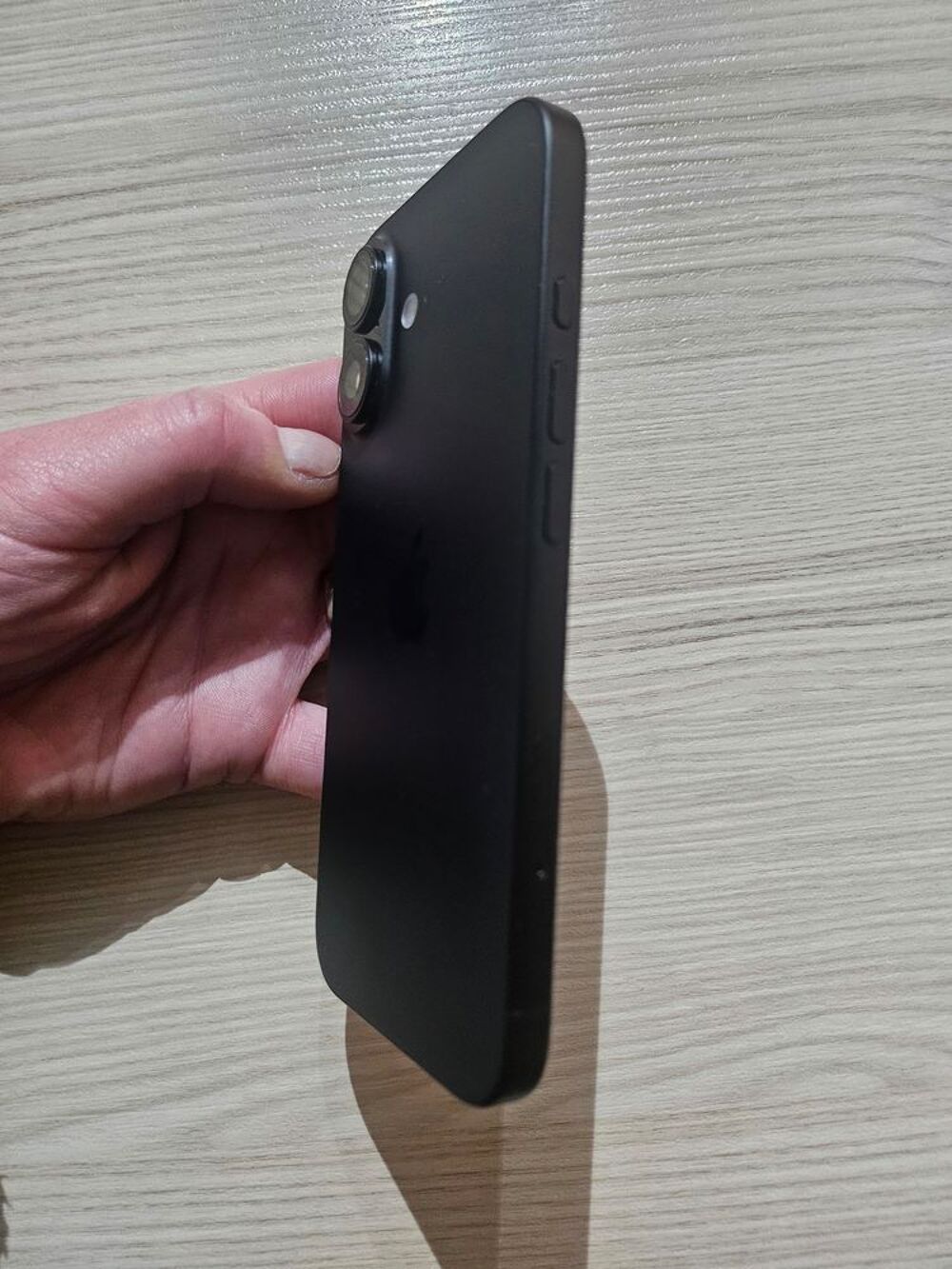 iPhone 16 Téléphones et tablettes